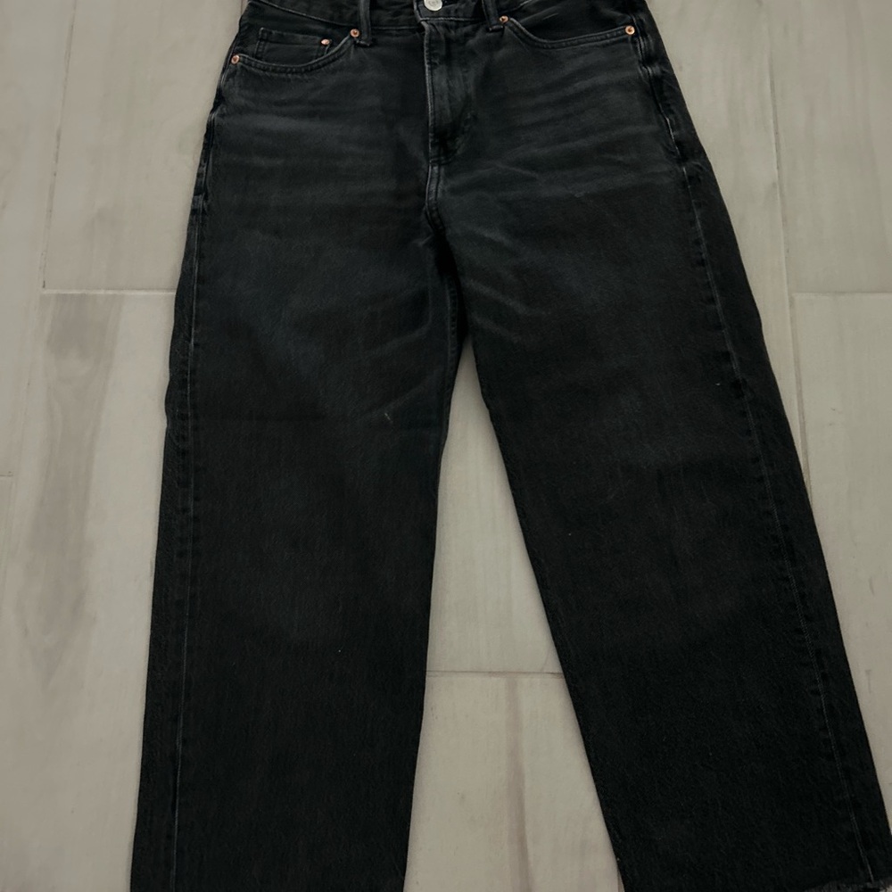 H&M Black Relaxed Jeans High-Rise Structured Fit